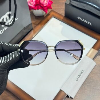 Gold Black DC Sunglasses – Elegant Bold Style