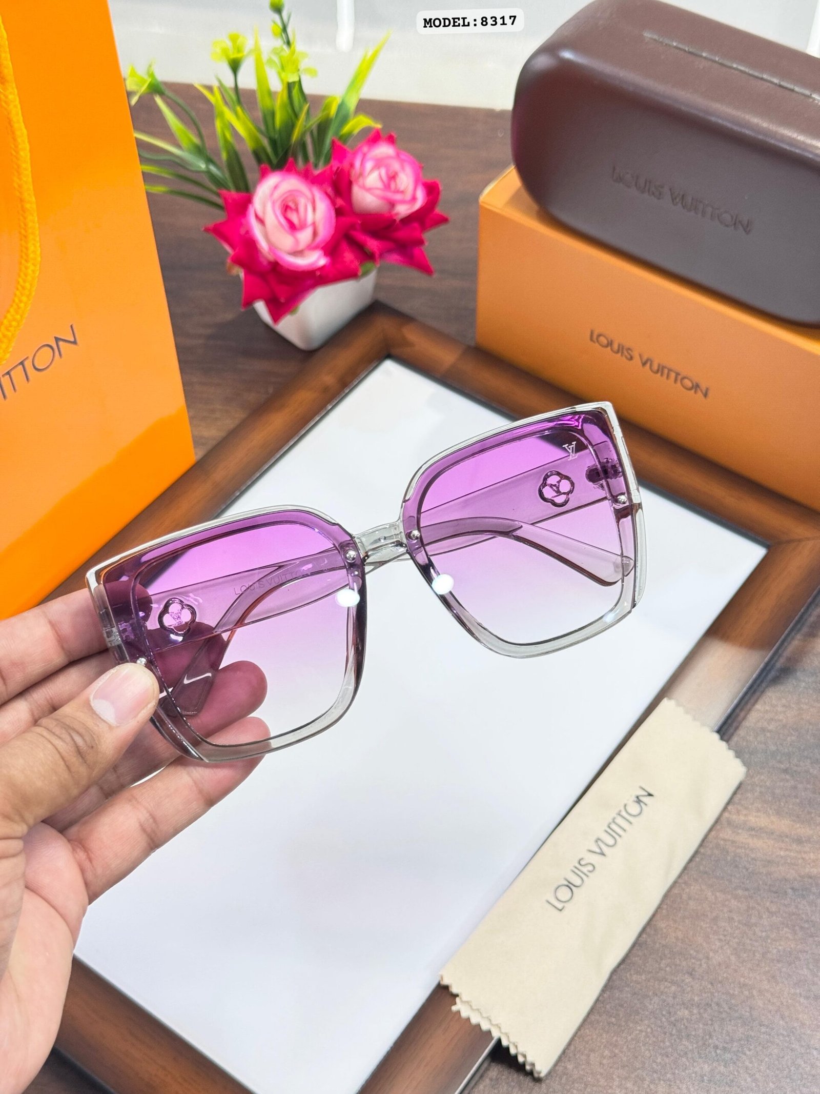 Grey Purple Women's Sunglasses – Elegant Dual-Tone Style Grey Purple Women's Sunglasses – Elegant Dual-Tone Style