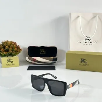 Black Classic Sunglasses – Timeless Everyday Style