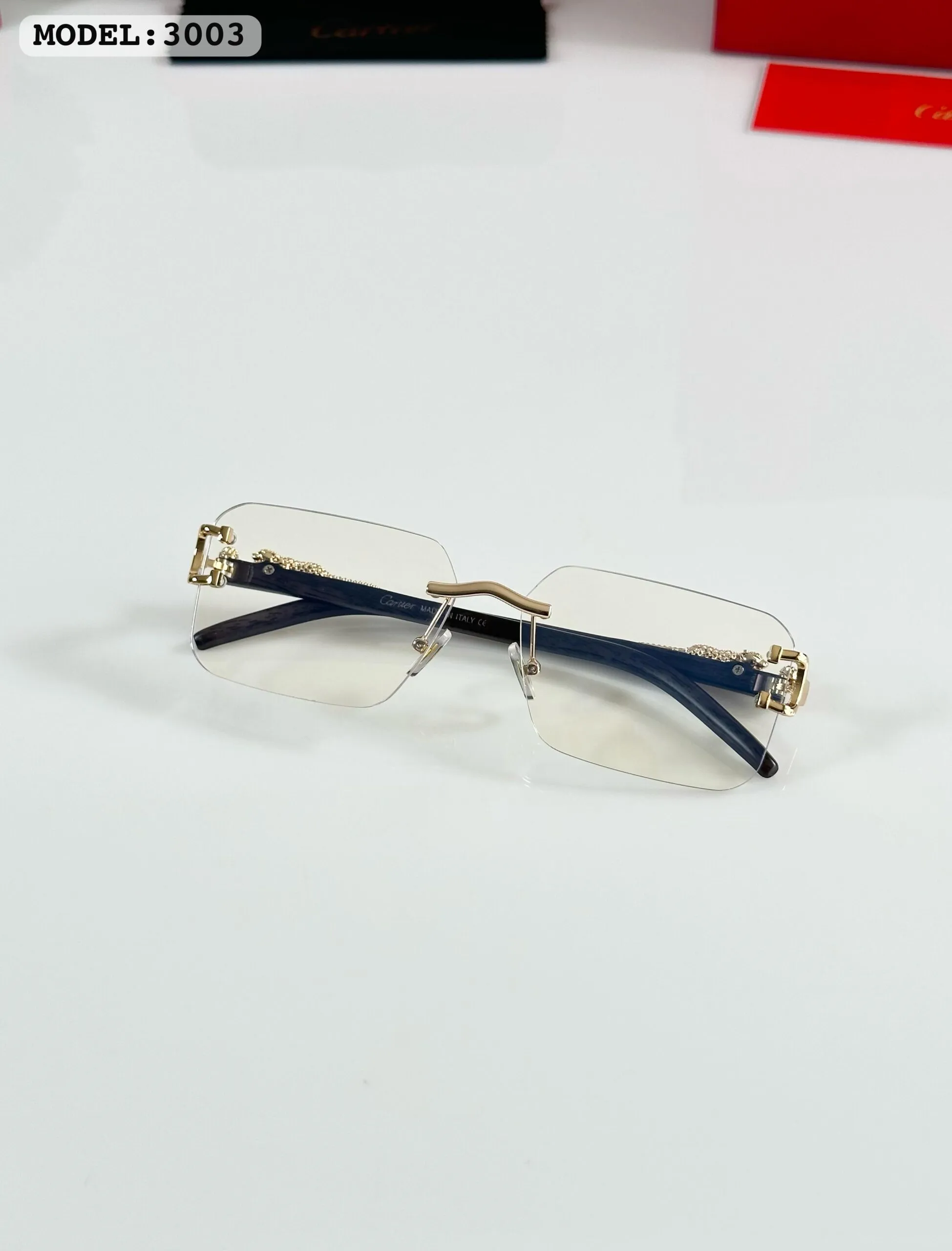 Gold Frame Sunglasses – Clean Luxe Style Gold Frame Sunglasses – Clean Luxe Style