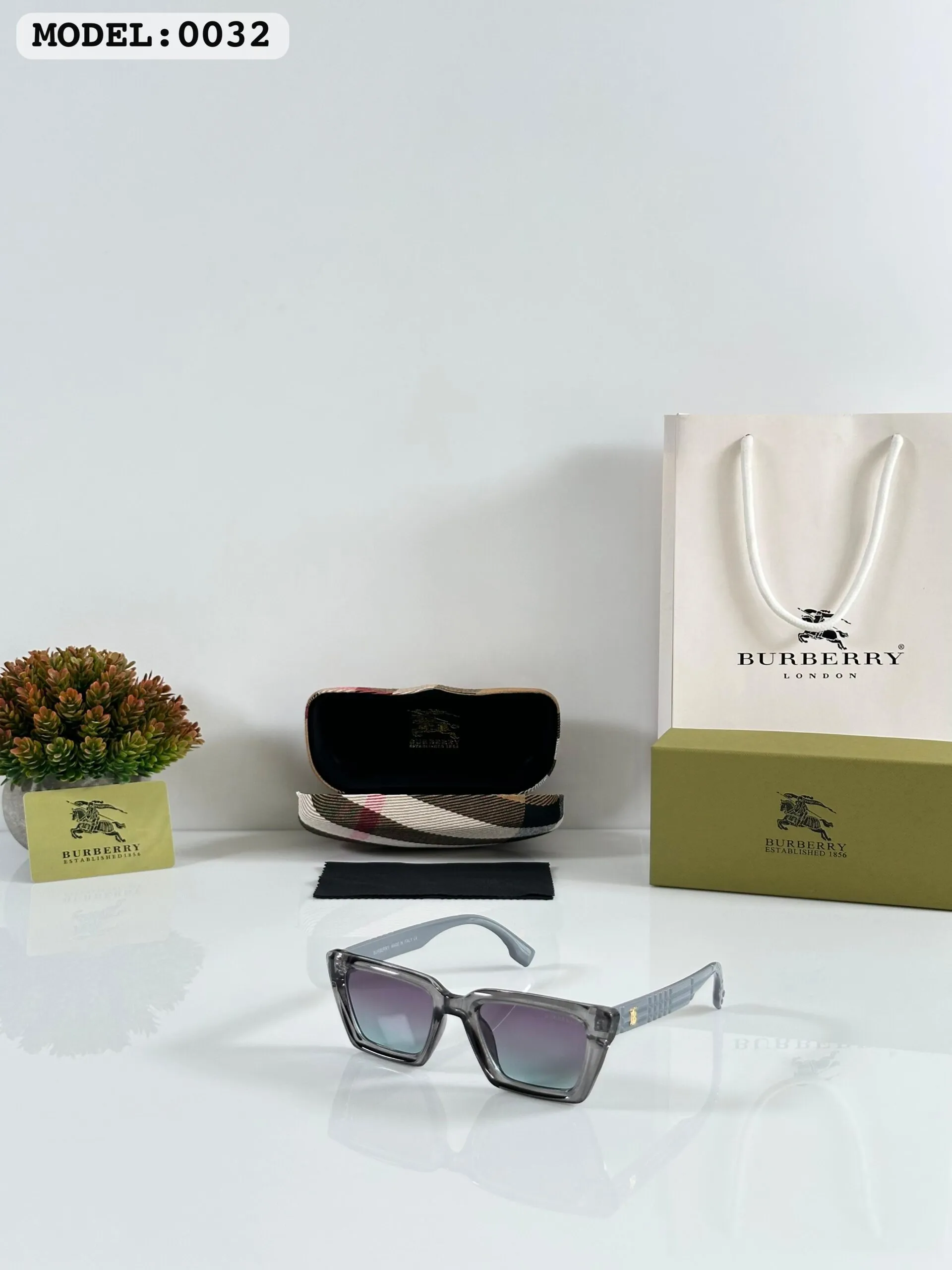 Burberry Wmns 0032 Grey Blue Shades (1)