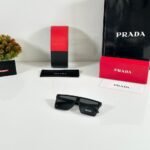 Black Men’s Sunglasses – Classic UV Protection 66