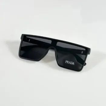 Black Men’s Sunglasses – Classic UV Protection 66