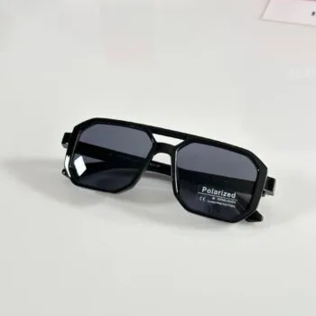 Black Men’s Sunglasses – Classic UV Protection 8955