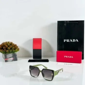Chic Green Women’s Sunglasses – Model 23015