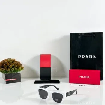 Chic White Black Women’s Sunglasses – Model 8993