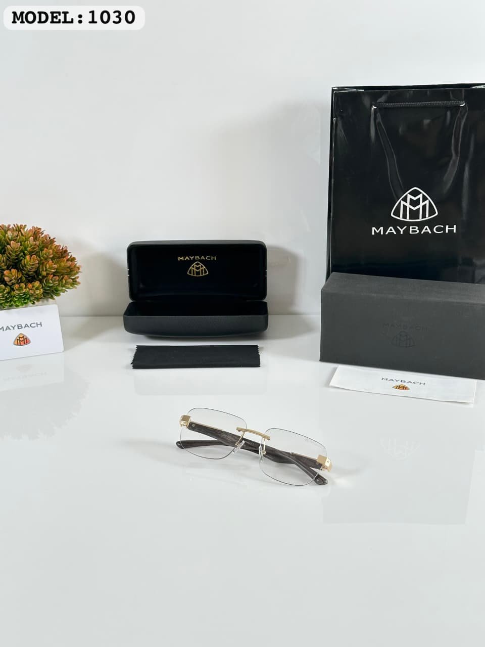 Men's Gold Day-Night Adaptive Colour Changing Sunglasses Men's Gold Day-Night Adaptive Colour Changing Sunglasses