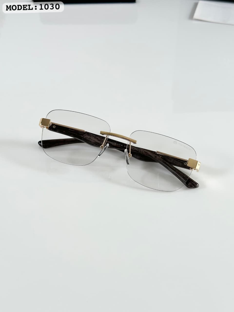 Men's Gold Day-Night Adaptive Colour Changing Sunglasses Men's Gold Day-Night Adaptive Colour Changing Sunglasses