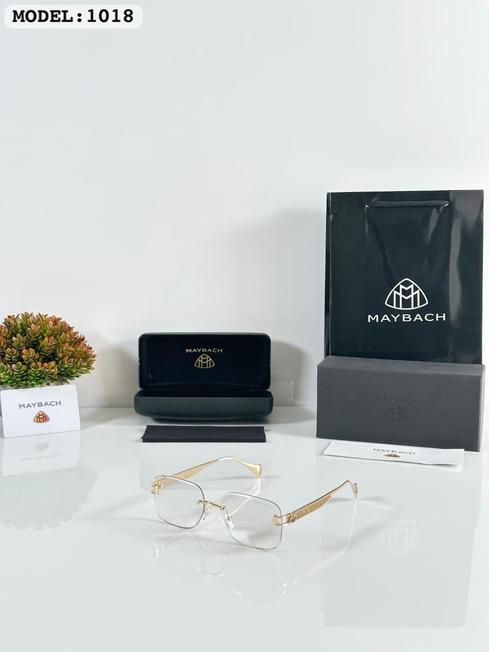 Men's Gold Day-Night Adaptive Colour Changing Sunglasses Men's Gold Day-Night Adaptive Colour Changing Sunglasses