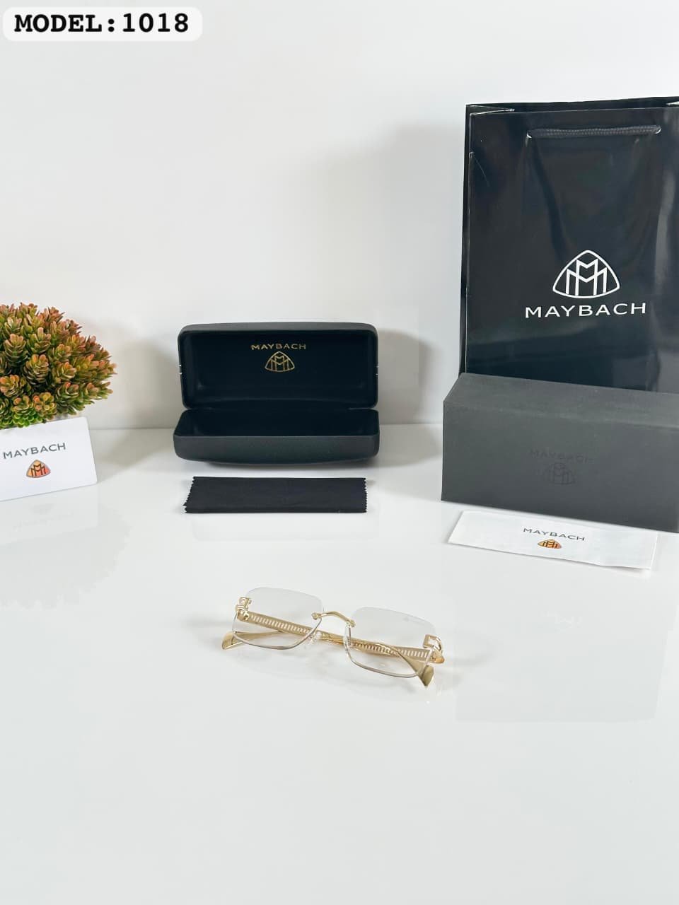 Men's Gold Day-Night Adaptive Colour Changing Sunglasses Men's Gold Day-Night Adaptive Colour Changing Sunglasses