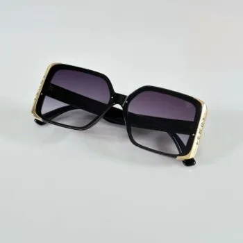Luxury Black Women’s Sunglasses – Elegant UV Protection Shades