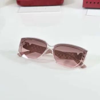Pink Oversized Women’s Cat-Eye Sunglasses – Premium Collection