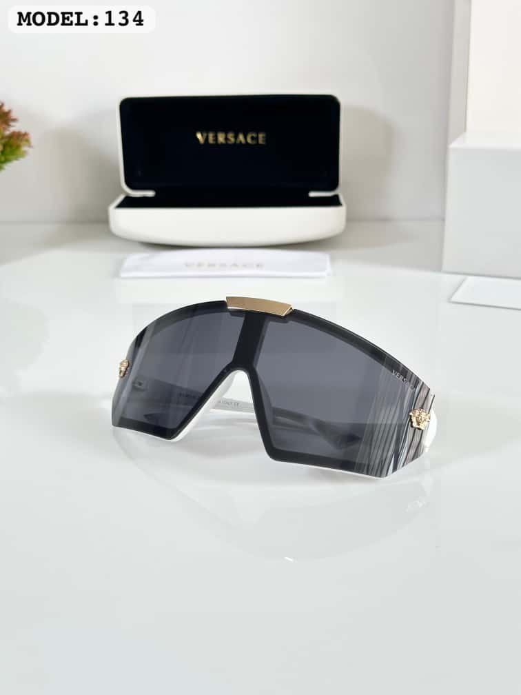 Signature White-Black Dual Tone Sunglasses (3) Signature White-Black Dual Tone Sunglasses