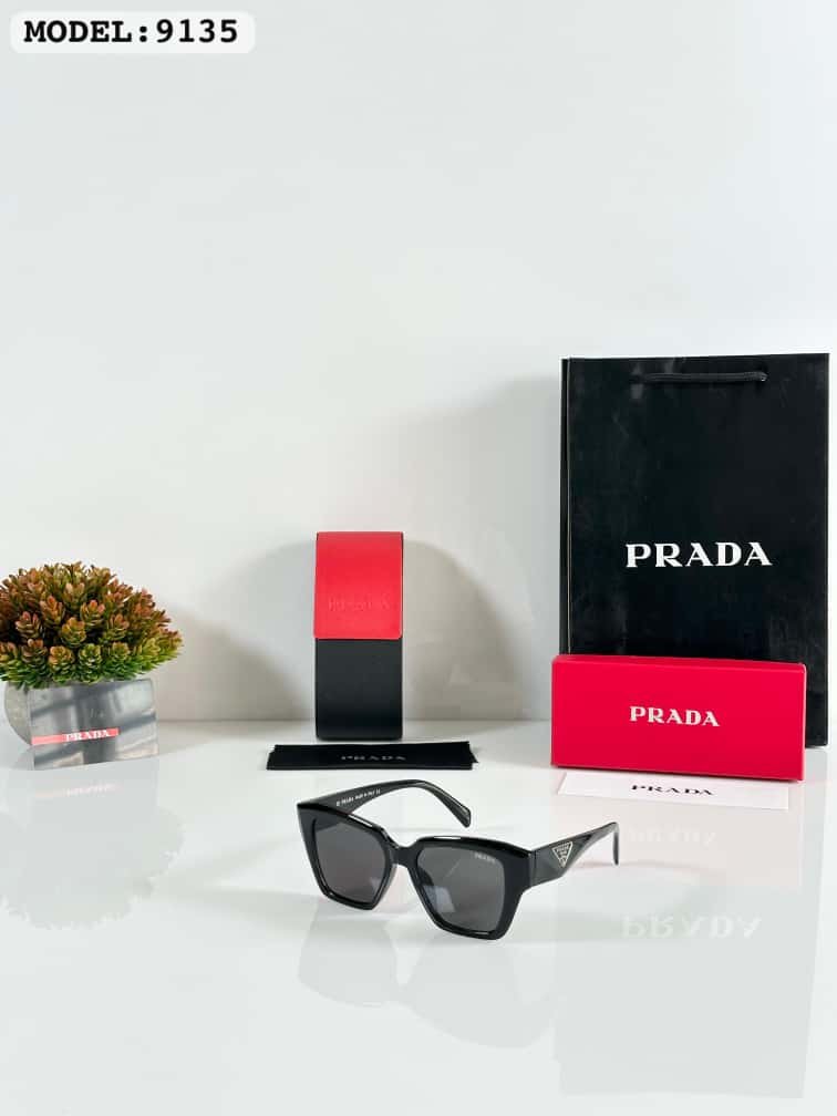 Women’s Black Premium Fashion Sunglasses (1) Women’s Black Premium Fashion Sunglasses