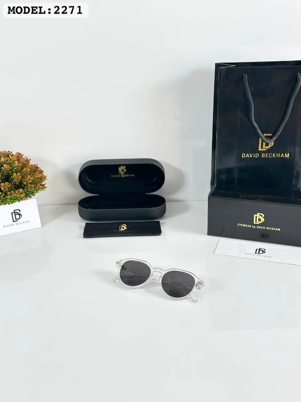 Premium Modern Rectangular Sunglasses – Water Black Edition