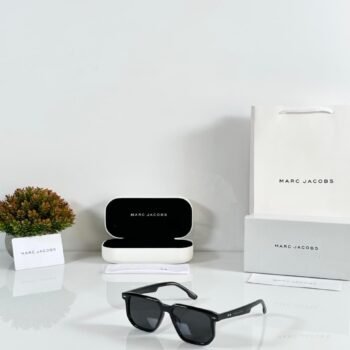 Premium Bold Rectangular Sunglasses – Men's Black Edition