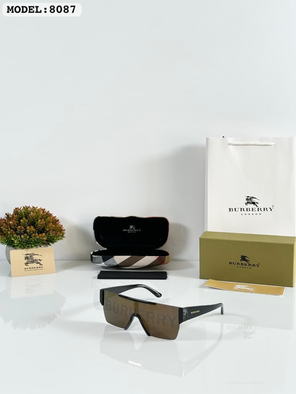 Premium Printed Square Sunglasses (2) Premium Printed Square Sunglasses – Mercury Brown Edition