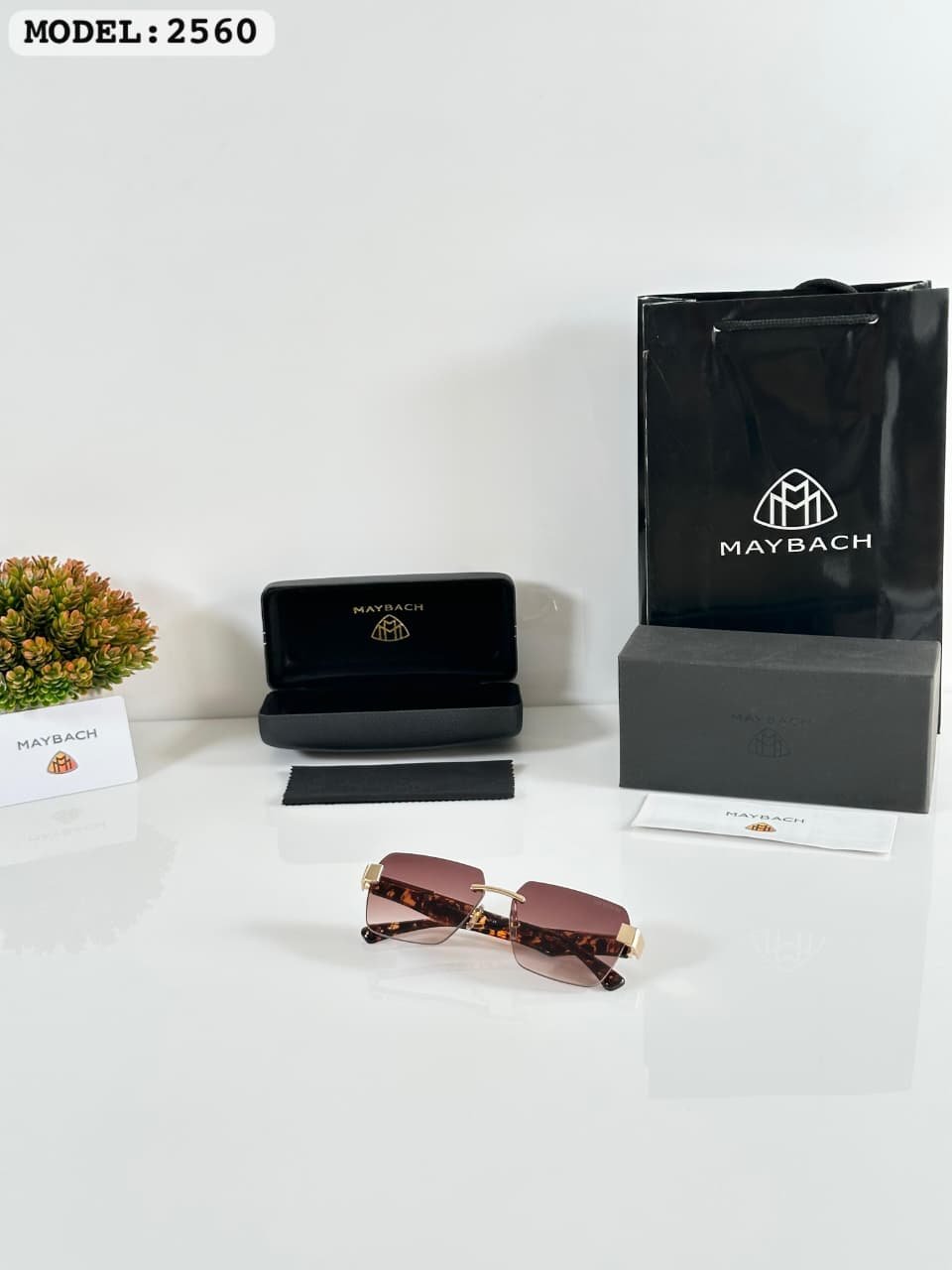 Premium Tiger Gold Brown Sunglasses (2) Premium Tiger Gold Brown Sunglasses – Luxury Square Edition