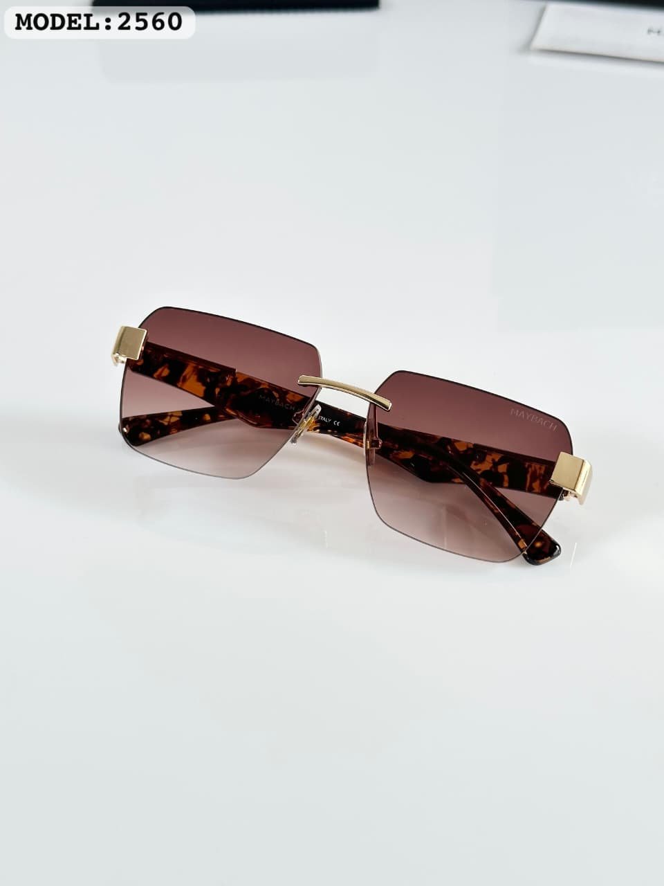 Premium Tiger Gold Brown Sunglasses (3) Premium Tiger Gold Brown Sunglasses – Luxury Square Edition