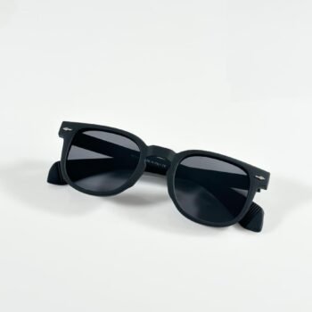 Vintage Round P3 Sunglasses – Matte Black Edition