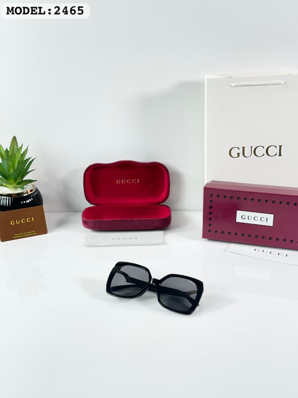 Premium Black Oval Sunglasses (2) Premium Black Oval Sunglasses – Women's Classic Edition