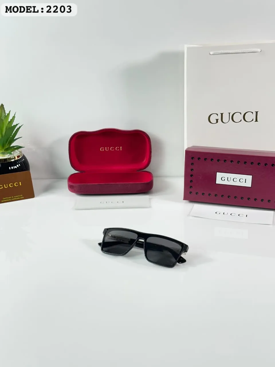 Premium Black Oval Sunglasses (3) Premium Black Oval Sunglasses – Classic Unisex Edition