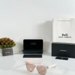 Pink Statement Sunglasses – Chic Glam Style (3)