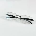 Adaptive Black Photochromic Eyewear – Day & Night Smart Glasses (2)