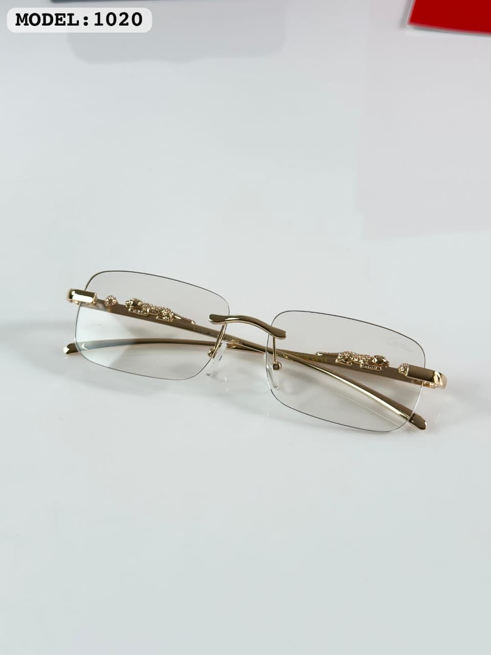Gold Brown Photochromic Sunglasses – Smart Day & Night Eyewear (5) Gold Brown Photochromic Sunglasses – Smart Day & Night Eyewear