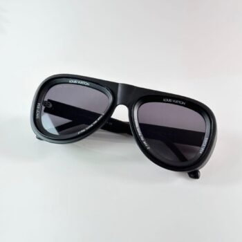 Noir Icon Oval Sunglasses – Premium Black Everyday Eyewear