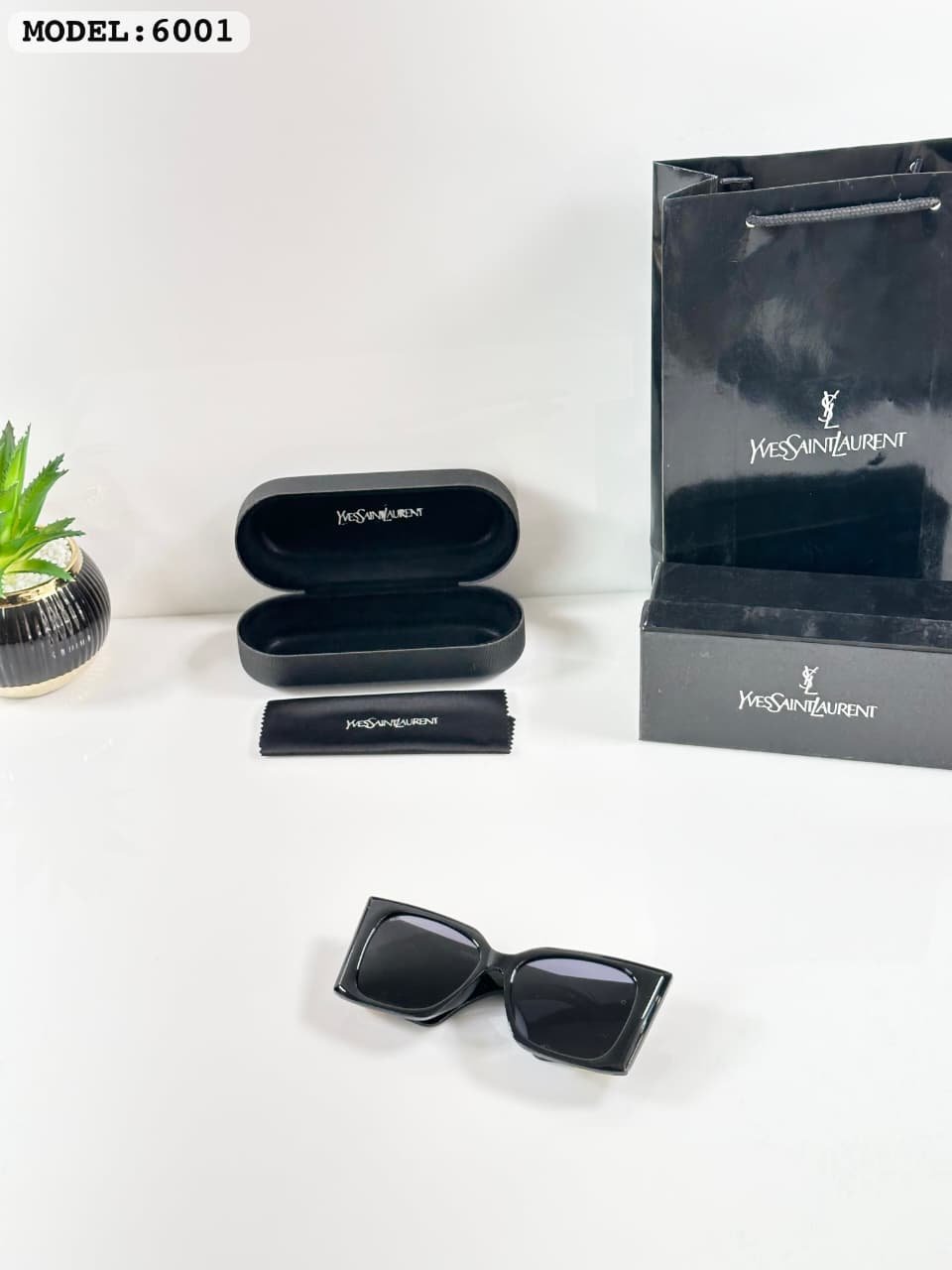 Black Square Sunglasses – Gold Accent Style (3) Black Square Sunglasses – Gold Accent Style